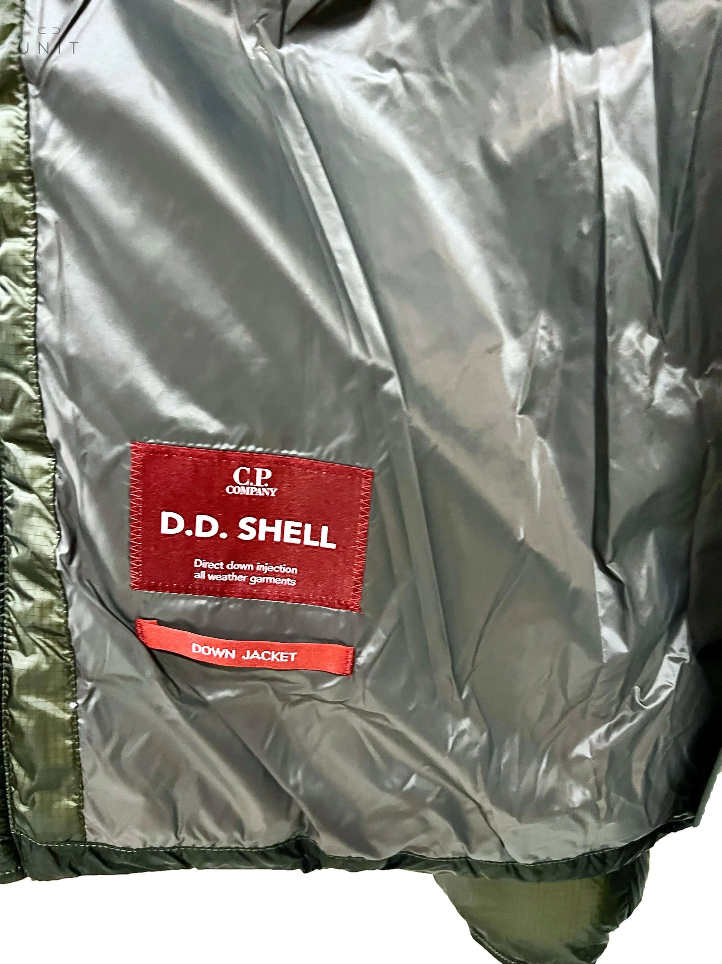 C.P. Company, D.D. Shell medium Kapuzendaunenjacke, oliv C.P. Company