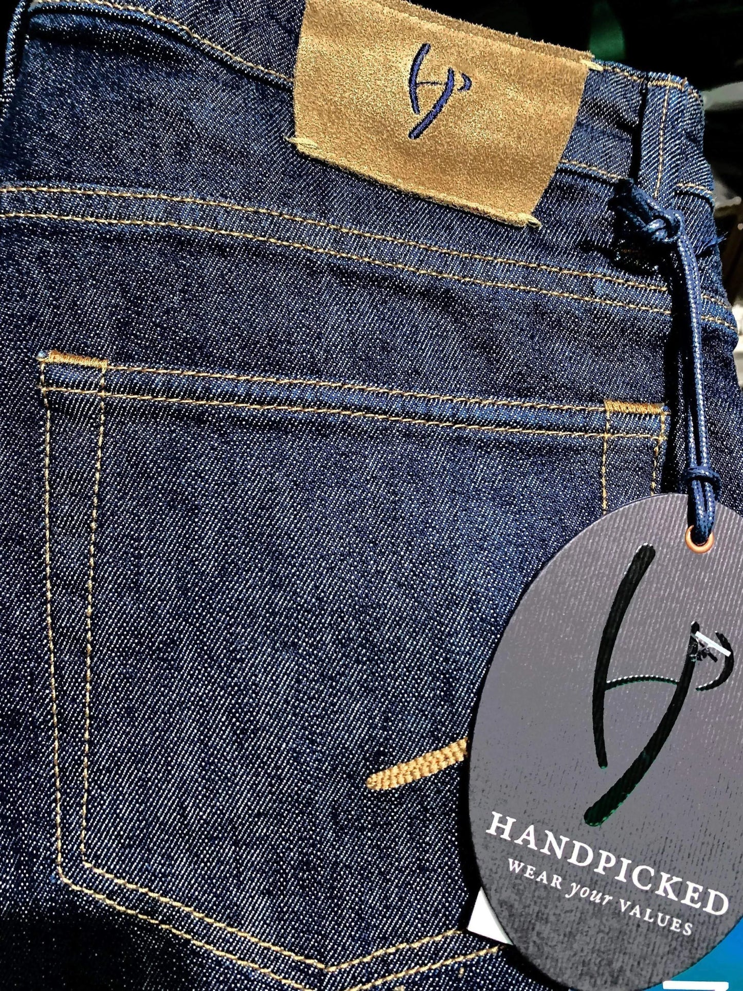 Handpicked 02603 W1 ORVIETO camel label - UNIT Hamburg