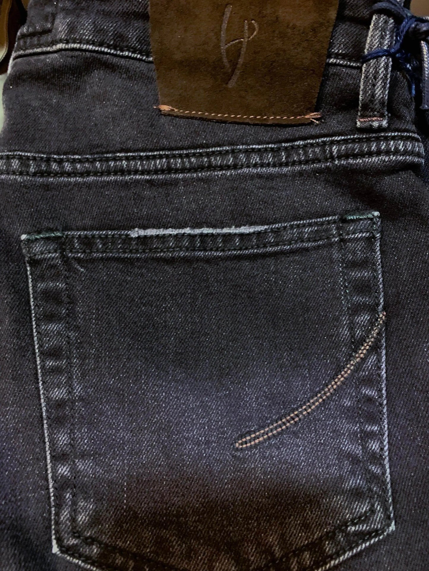 Handpicked 02721 W2 ORVIETO brown label - UNIT Hamburg