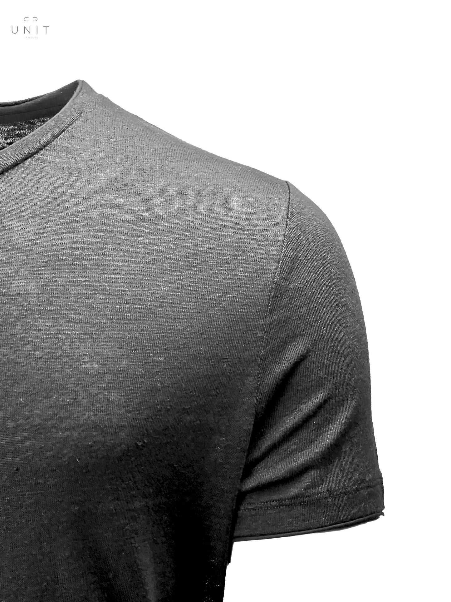 Detailaufnahme Kiefermann 432-21085 Flynn Leinen T-Shirt V-Neck schwarz