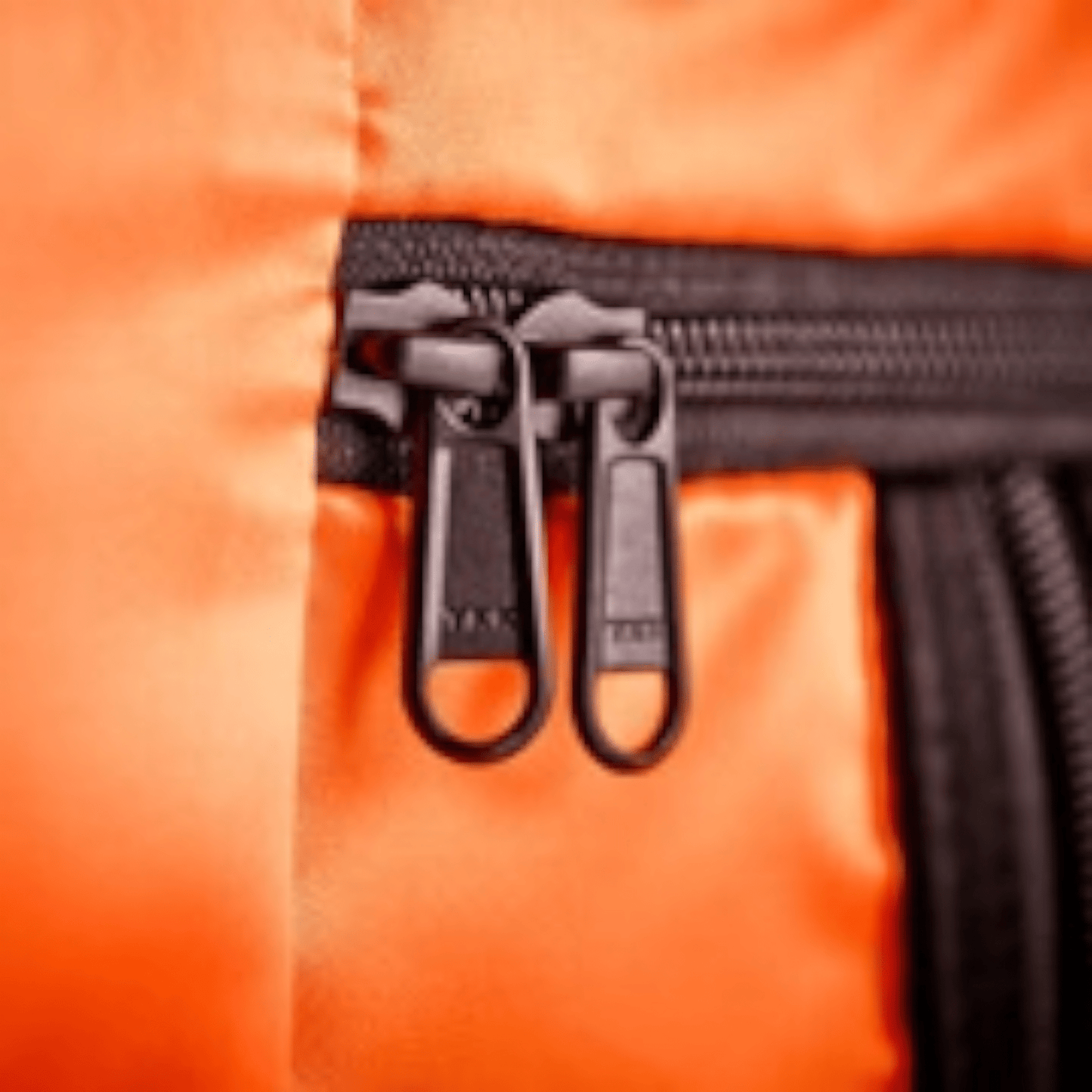 UNIT Hamburg - Floyd Trolley, Check In, bronco brown - Floyd