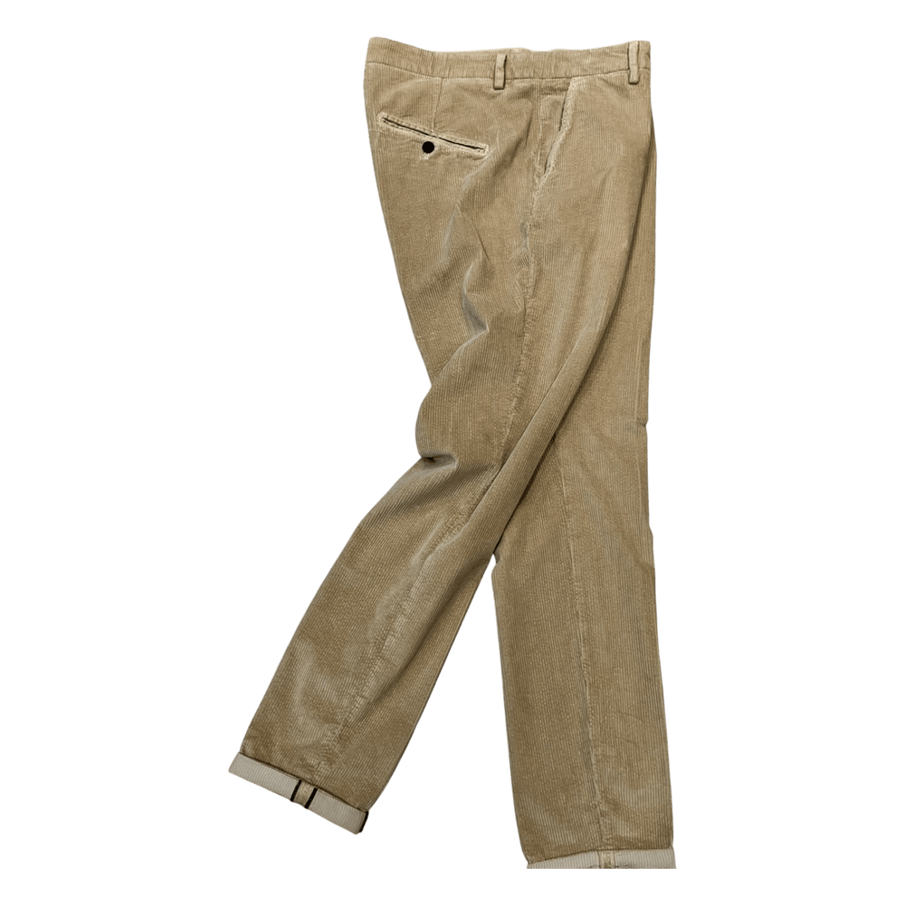 Cordhose kombinieren – 5 Styling-Ideen für Herbst & Winter - UNIT Hamburg