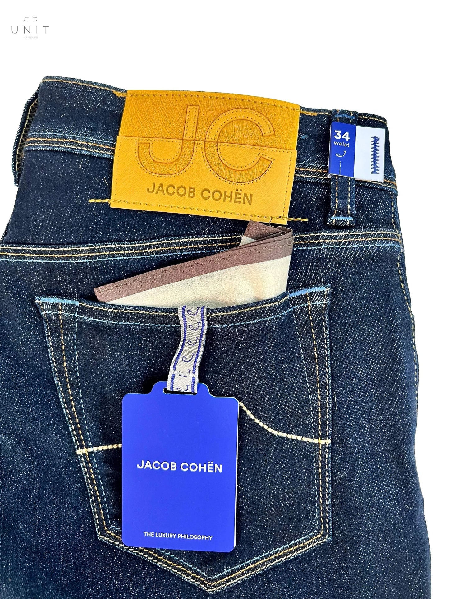 liegend gesehen Jacob Cohen UQM04 39 S 3582 BARD yellow label dark blue