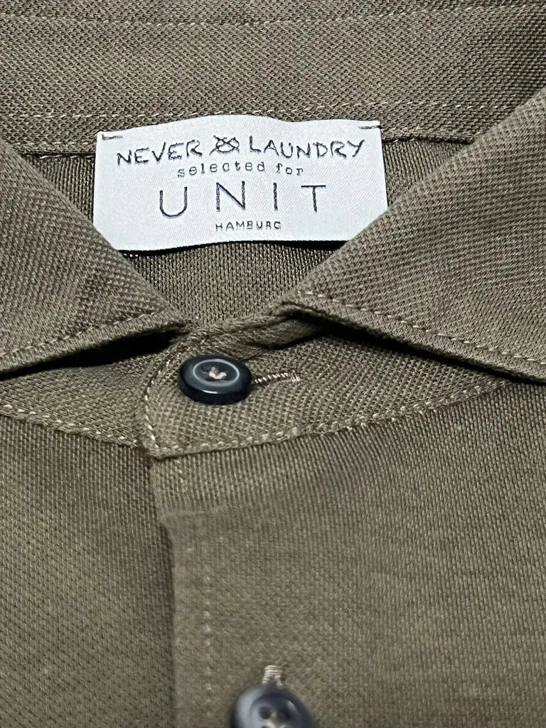 Never Laundry, Pique Shirt, Feinjersey, oliv - UNIT Hamburg