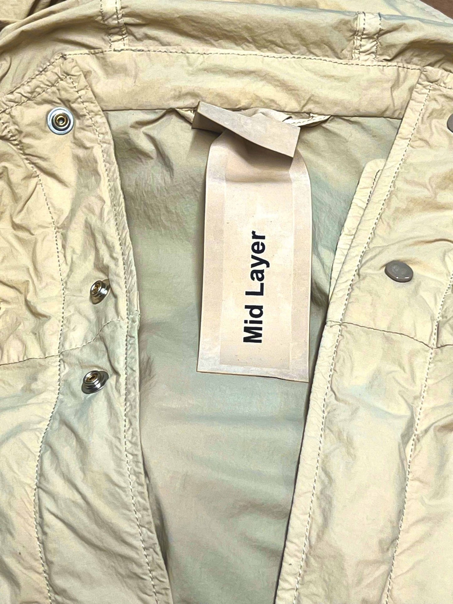 Ten C, Kapuzenjacke, light Nylon Tactel, bianco garza - UNIT Hamburg