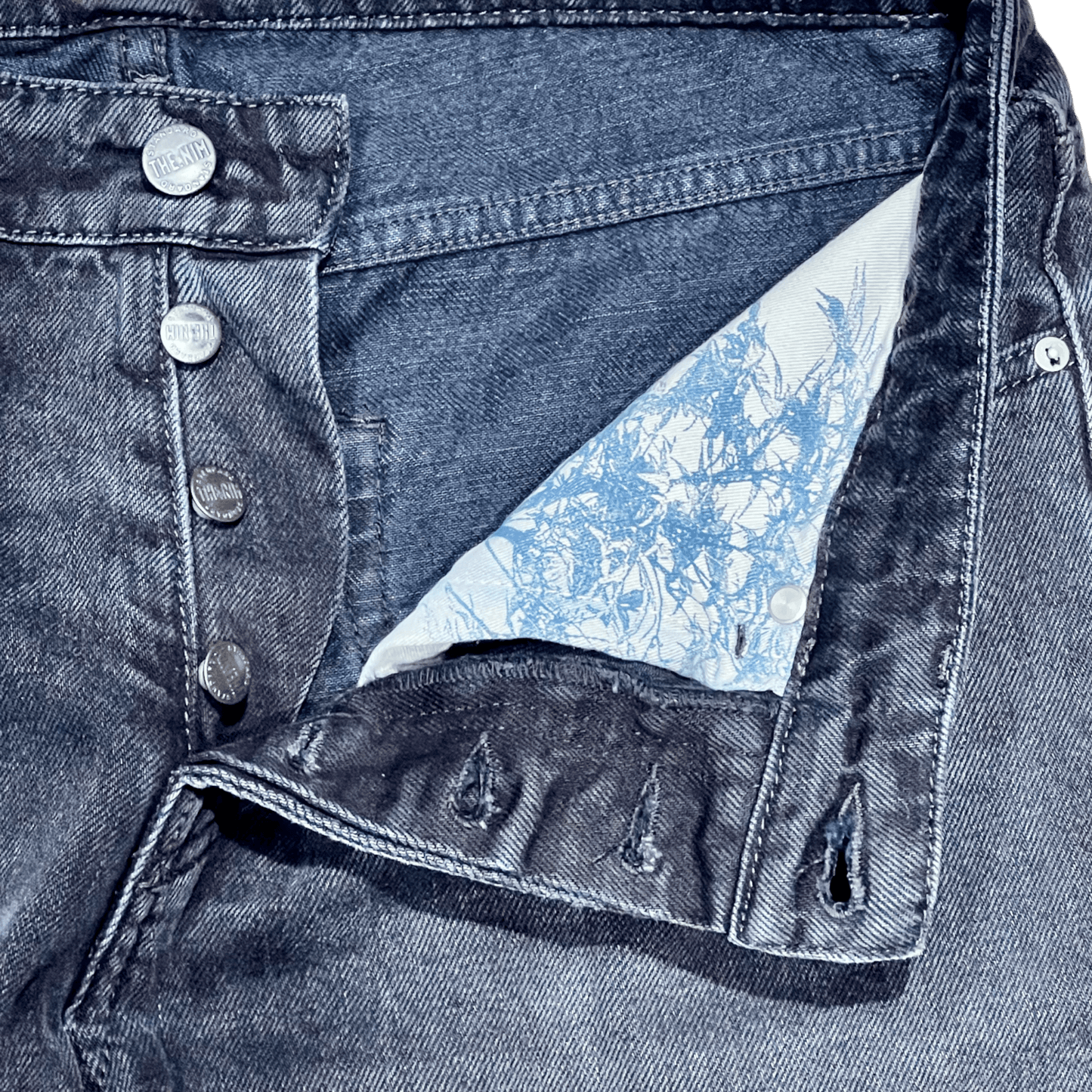 UNIT Hamburg - THE.NIM STANDARD, Reed Loose Selvedge, black - THE.NIM STANDARD